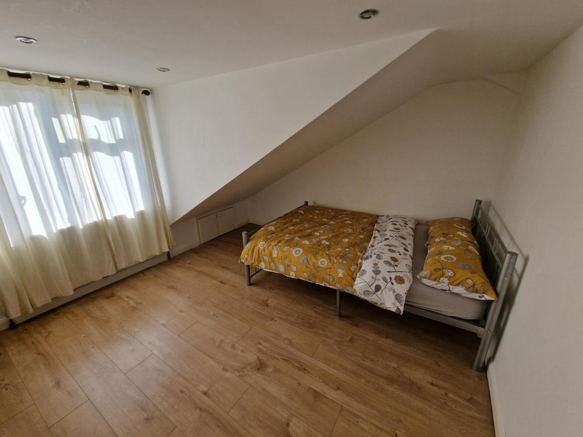 Mile End Budget Guesthouse Londen Buitenkant foto